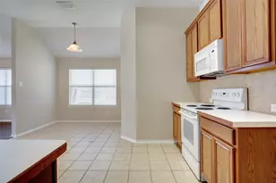 1305 Mountain Peak Dr, Fort Worth, TX 76052 - Photo 9