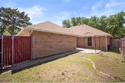 2621 Cummings Drive, Bedford, TX 76021 - Photo 17