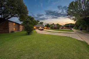 1995 Castle Dr, Garland, TX 75040 - Photo 9