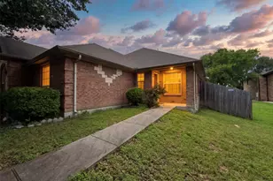 1995 Castle Dr, Garland, TX 75040 - Photo 7