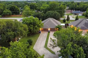 1995 Castle Dr, Garland, TX 75040 - Photo 5