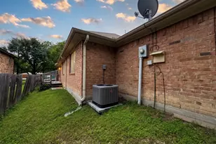 1995 Castle Dr, Garland, TX 75040 - Photo 39