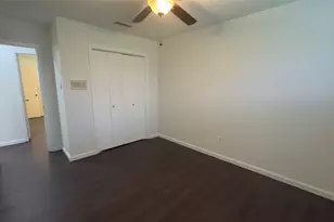 5426 Barcelona Dr, Garland, TX 75043 - Photo 11