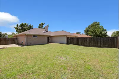 1733 Brighton Drive, Carrollton, TX 75007 - Photo 19