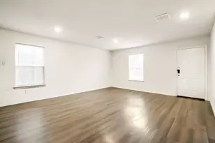 1900 N 17th St, Waco, TX 76707 - Photo 5