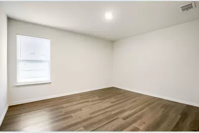 1900 N 17th Street, Waco, TX 76707 - Photo 9