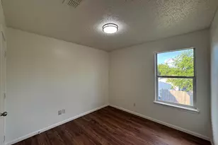 7305 Marsland Ln, Arlington, TX 76001 - Photo 29