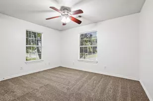 1208 Mill St, Gainesville, TX 76240 - Photo 13