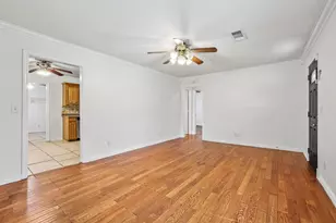 1208 Mill St, Gainesville, TX 76240 - Photo 7
