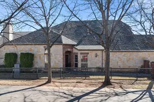 703 N Avalon Ct, Granbury, TX 76048 - Photo 33