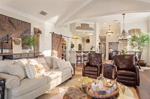 703 N Avalon Ct, Granbury, TX 76048 - Photo 7