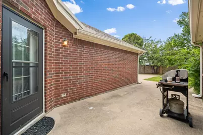 1433 Indian Springs, Carrollton, TX 75007 - Photo 21