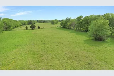 099 East Line, Whitewright, TX 75491 - Photo 3