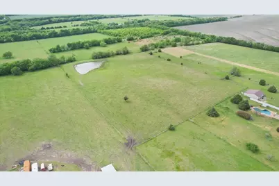 099 East Line, Whitewright, TX 75491 - Photo 9