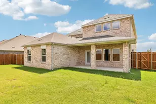 9521 Dugout Dr, Aubrey, TX 76227 - Photo 11