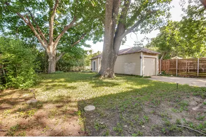 6322 Covington Lane, Dallas, TX 75214 - Photo 15