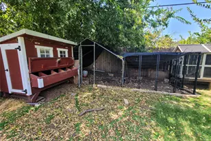 2004 N 40th St, Waco, TX 76707 - Photo 35