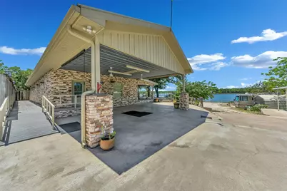 566 Selma Road, Bowie, TX 76230 - Photo 19