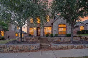 424 Castle St, DeSoto, TX 75115 - Photo 1