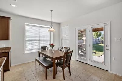 107 Cantle Street, Waxahachie, TX 75165 - Photo 7
