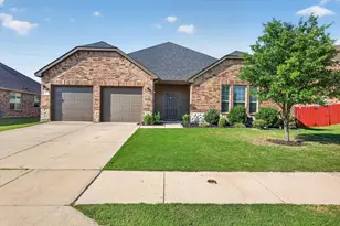 107 Cantle st, Waxahachie, TX 75165 - Photo 1