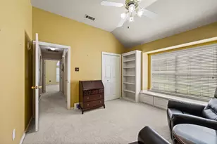 2732 Crystal Glenn Cir, Hurst, TX 76054 - Photo 31