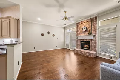2732 Crystal Glenn Circle, Hurst, TX 76054 - Photo 15