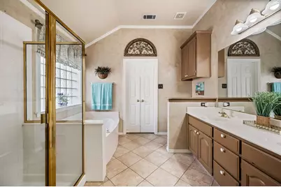 2732 Crystal Glenn Circle, Hurst, TX 76054 - Photo 23