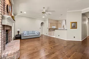 2732 Crystal Glenn Cir, Hurst, TX 76054 - Photo 13