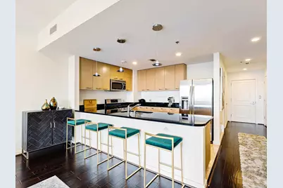 1200 Main Street #1404, Dallas, TX 75202 - Photo 3