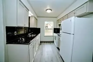 2206 Statler Dr, Carrollton, TX 75007 - Photo 3