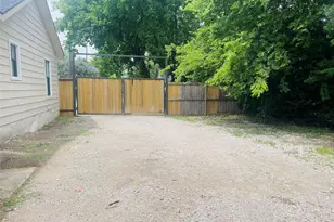 111 Rousseau St, Waxahachie, TX 75165 - Photo 21