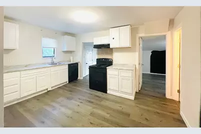 111 Rousseau Street, Waxahachie, TX 75165 - Photo 11