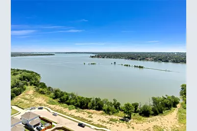 5528 Topwater Trail, Fort Worth, TX 76119 - Photo 5