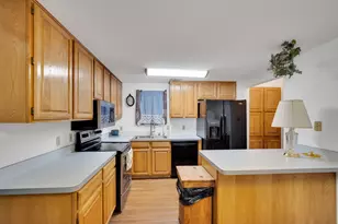 622 Lemon Dr, Arlington, TX 76018 - Photo 9