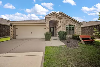1050 Churchill Drive, Princeton, TX 75407 - Photo 9