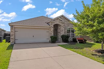 1050 Churchill Drive, Princeton, TX 75407 - Photo 3