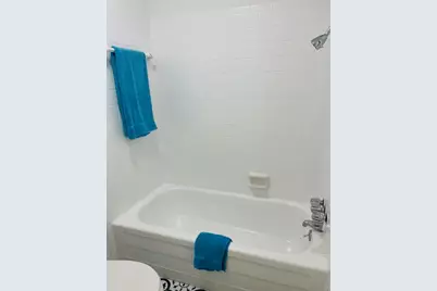 5212 Fleetwood Oaks Avenue #201 Bldg G, Dallas, TX 75235 - Photo 11