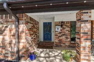 8929 Crosswind Dr, Fort Worth, TX 76179 - Photo 3