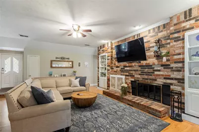 8929 Crosswind Drive, Fort Worth, TX 76179 - Photo 9