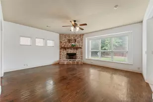 1204 E Shawnee Dr, Savannah, TX 76227 - Photo 5