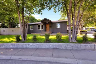 203 Broad St, McKinney, TX 75069 - Photo 21