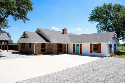 10575 Friendship Road, Pilot Point, TX 76258 - Photo 3