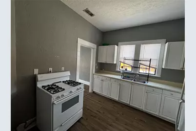 2305 9th Street, Wichita Falls, TX 76301 - Photo 13