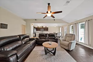 6005 Powder Wood Ln, Arlington, TX 76018 - Photo 15
