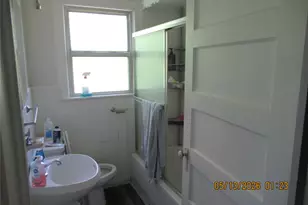 201 E Dallas St, Hutchins, TX 75141 - Photo 7