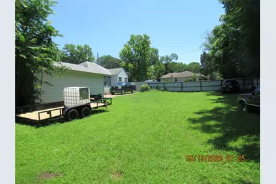 201 E Dallas Street, Hutchins, TX 75141 - Photo 15