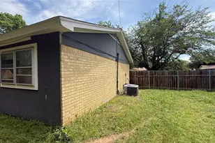 1204 Thannisch Ct, Arlington, TX 76011 - Photo 23