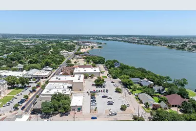 111 S Houston Street, Granbury, TX 76048 - Photo 33