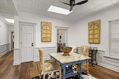 111 S Houston Street, Granbury, TX 76048 - Photo 9